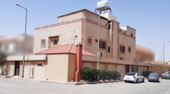 فيلا بمساحة 750م بحي اشبيليا