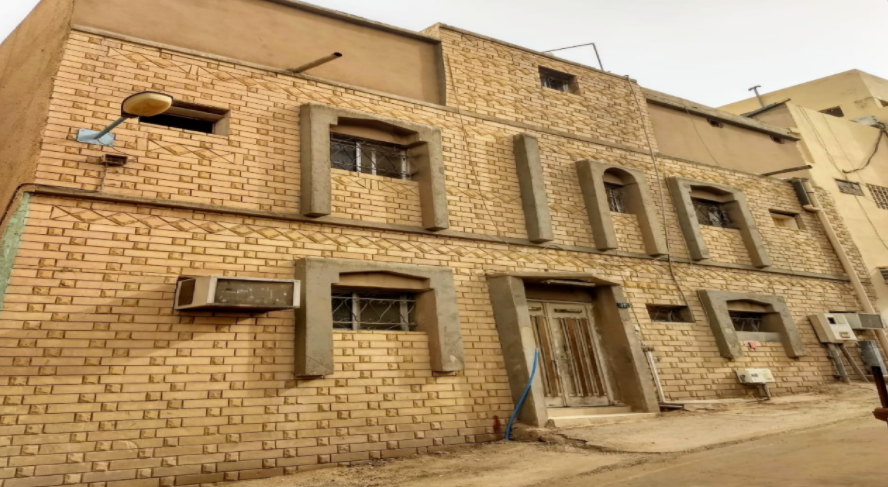 عمارة بمساحة 116.64 بحي الناصرية